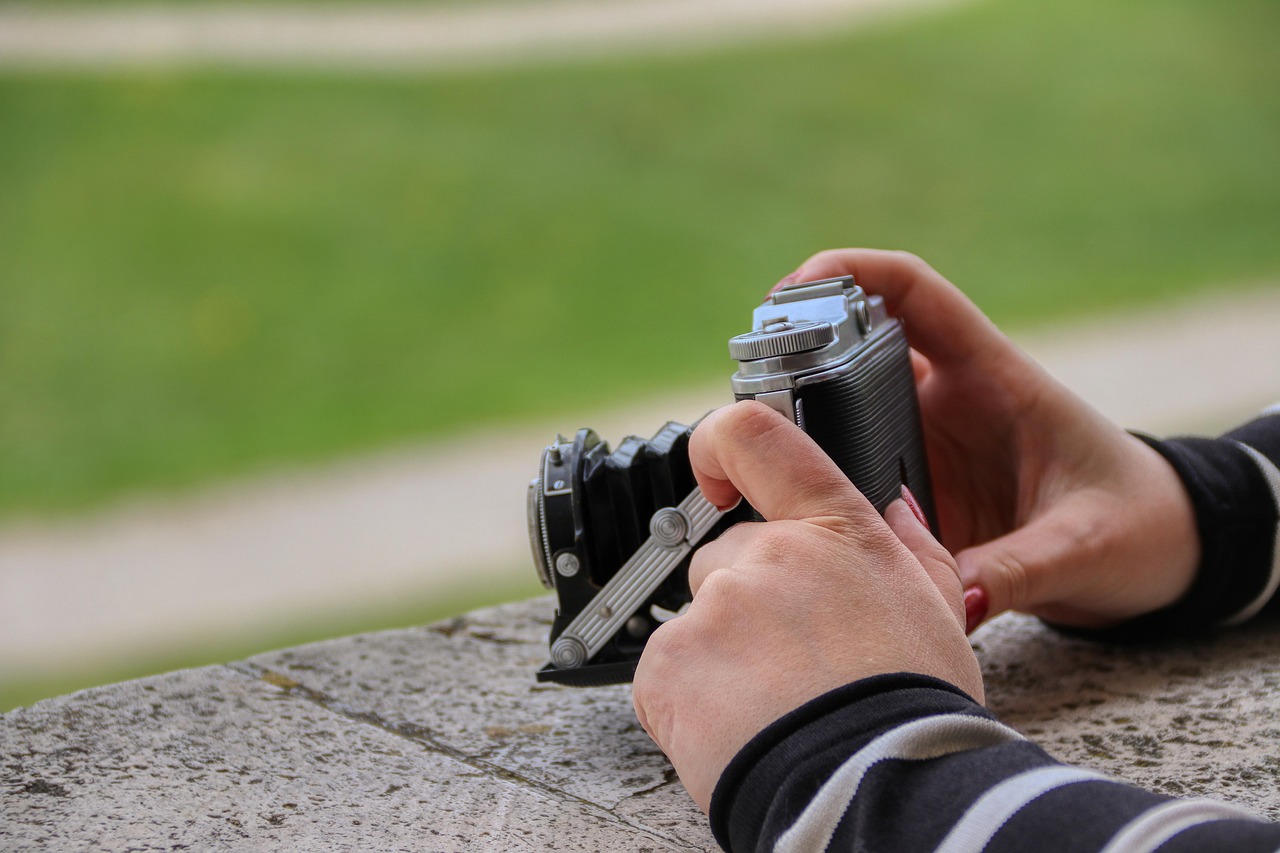 写真副業は家事の合間に稼げる？