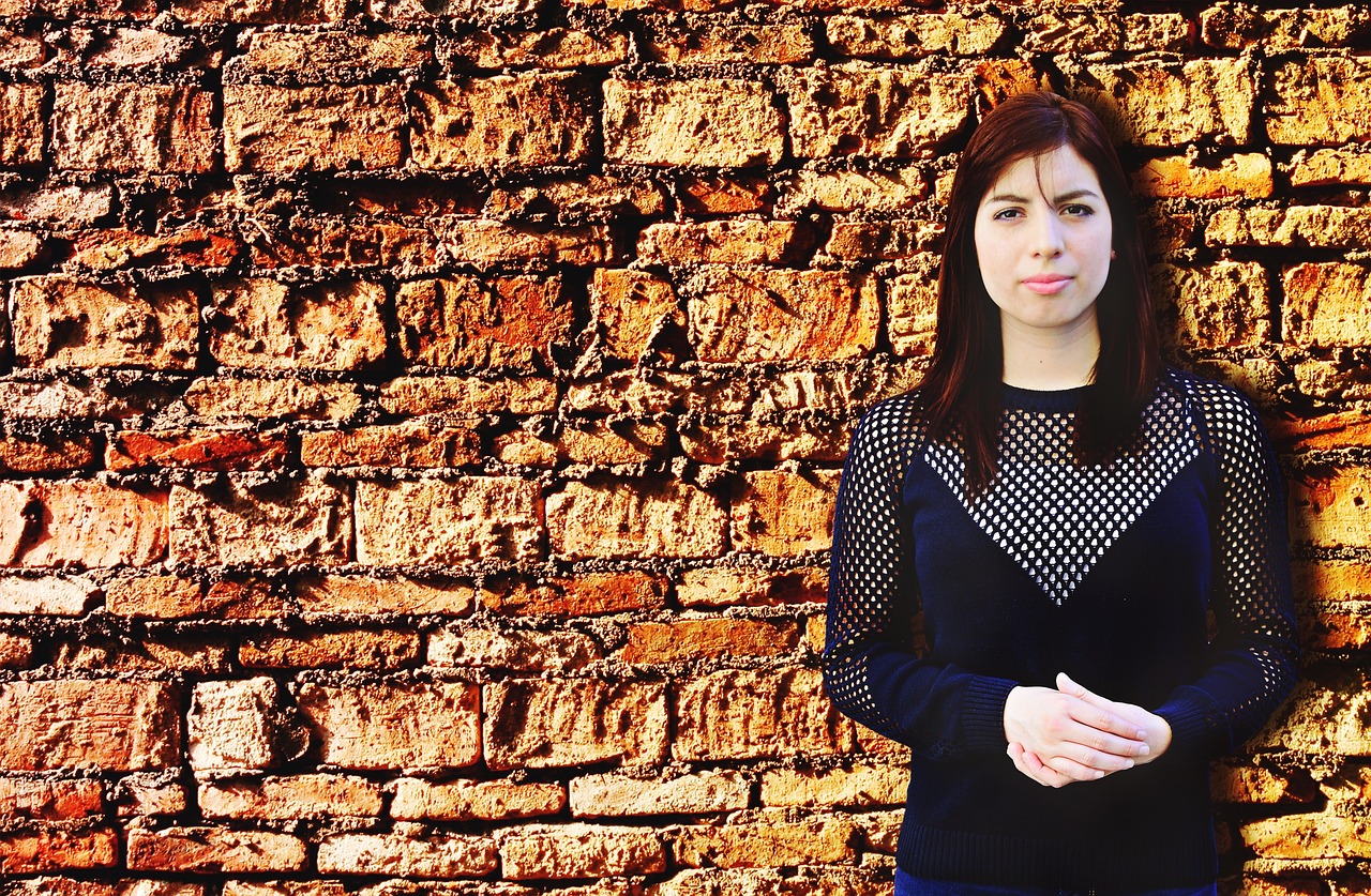 片手でも持ちやすいグリップ形状の本体とは？